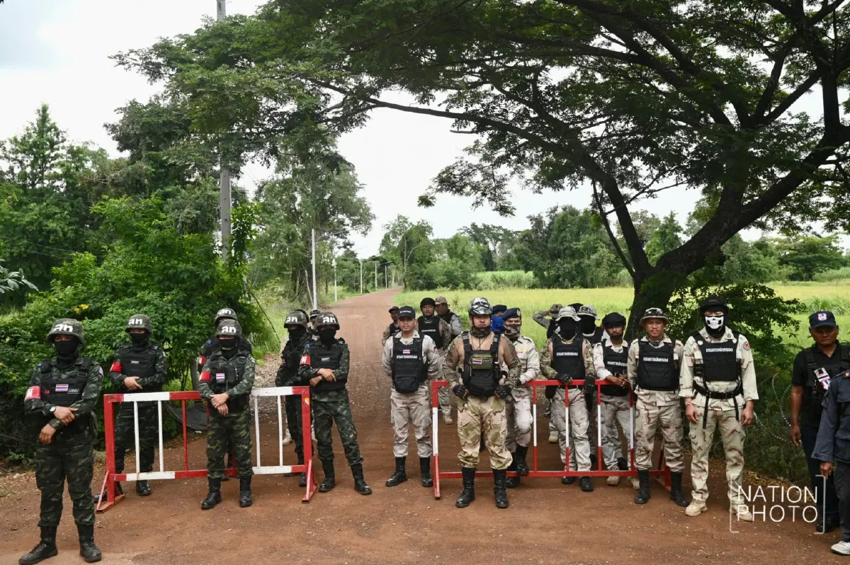 'พื้นที่นี้คือของคนไทย' คปท. ลงพื้นที่หนองจาน ให้กำลังใจเจ้าหน้าที่
