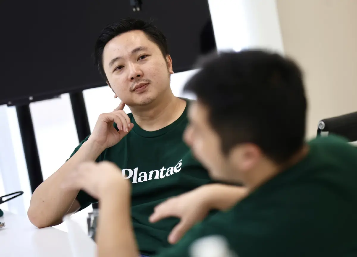 ‘Plantae’ จากทำปุ๋ยเจ๊งจนต้องไปบวช สู่โปรตีนเจ้าตลาดยอดขาย ‘400 ล้าน’ ปีหน้าลุยต่างประเทศ