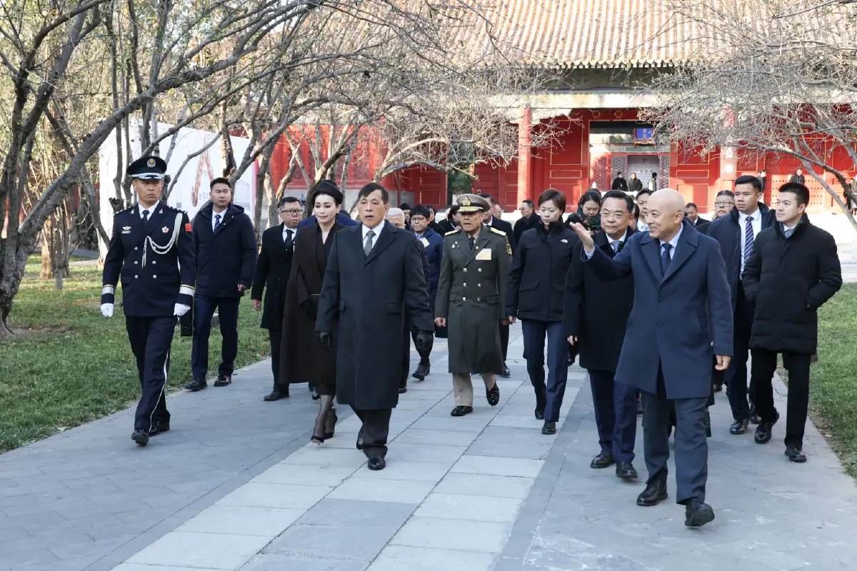 ในหลวง-พระราชินี ทรงปฏิบัติพระราชกรณียกิจ ณ สาธารณรัฐประชาชนจีน
