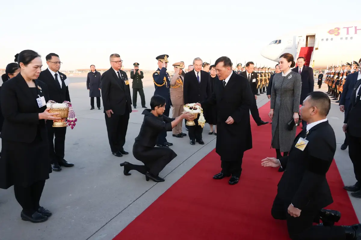 ในหลวง-พระราชินี เสด็จฯเยือนสาธารณรัฐประชาชนจีนอย่างเป็นทางการ