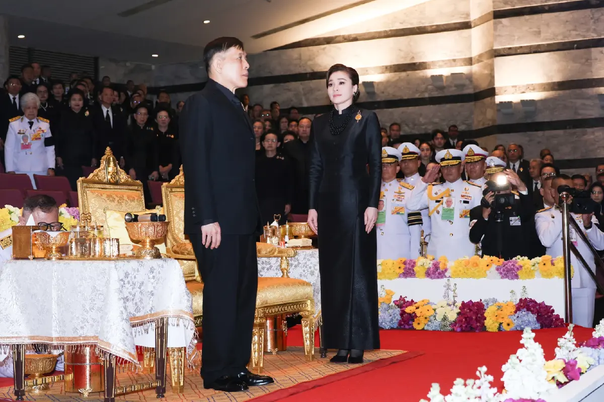 ในหลวง-พระราชินี ทอดพระเนตร การแสดงโขนเรื่อง รามเกียรติ์ ตอน 'สัตยาพาลี' รอบปฐมทัศน์