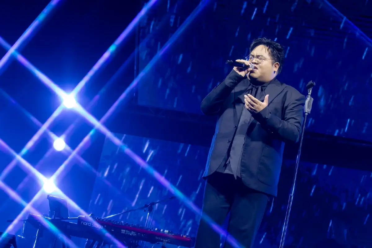 สารความสุขหลั่ง Cover Night Live ส่งท้ายปีกับ ‘โดม จารุวัฒน์ - MEAN’