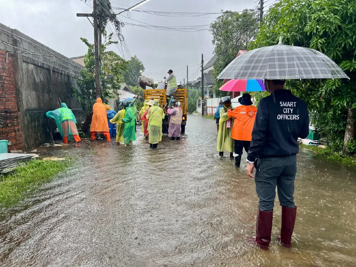นครศรีธรรมราช ปังธงเหลือง เตือนน้ำท่วม ล้นตลิ่ง - เปิดศูนย์พักพิง