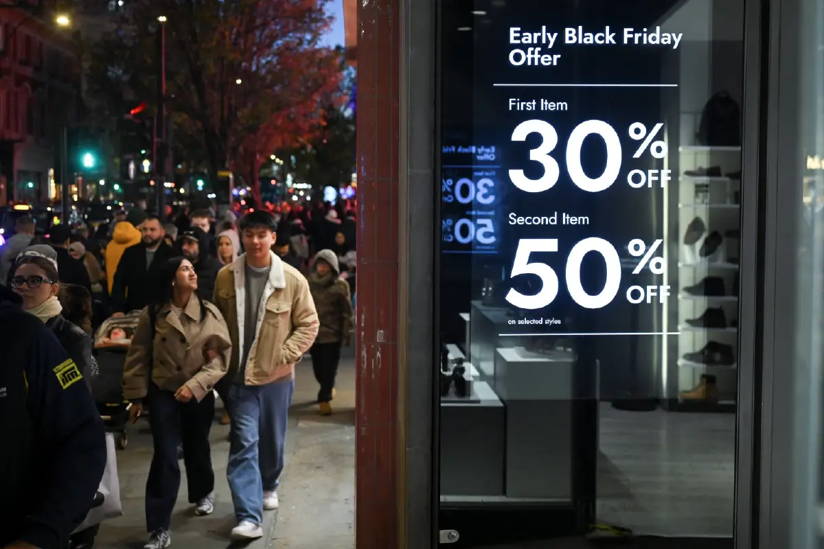 มหกรรมชอปปิง Black Friday คึกคัก! ยอดช้อปทั่วโลกจ่อพุ่ง 2.5 ล้านล้าน