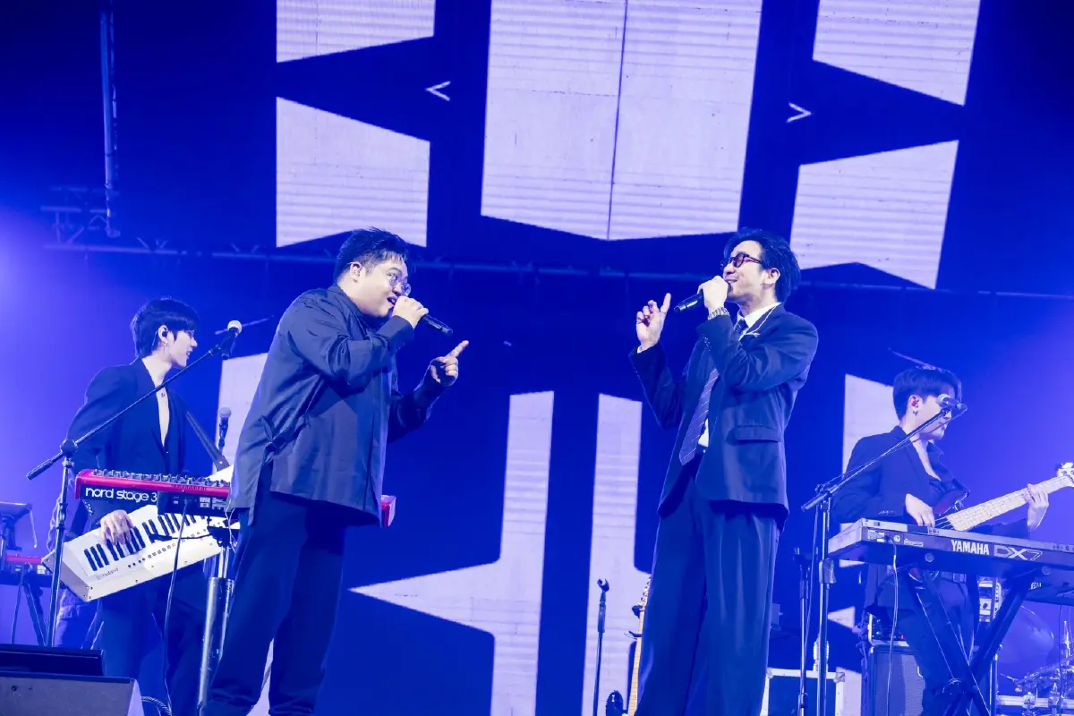 สารความสุขหลั่ง Cover Night Live ส่งท้ายปีกับ ‘โดม จารุวัฒน์ - MEAN’