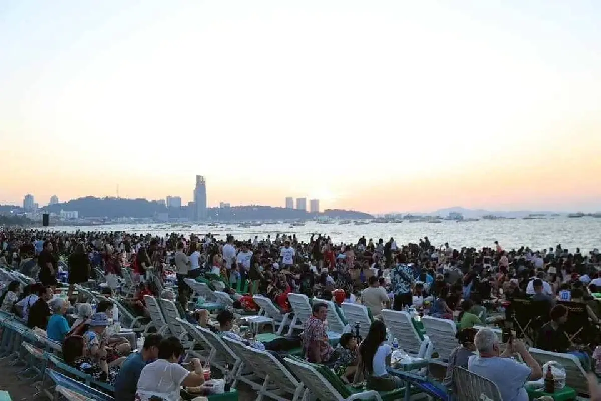 พัทยา 'เปิดศูนย์ CCR -สายด่วน' สร้างพื้นฐาน ดิจิทัล รองรับนักท่องเที่ยว