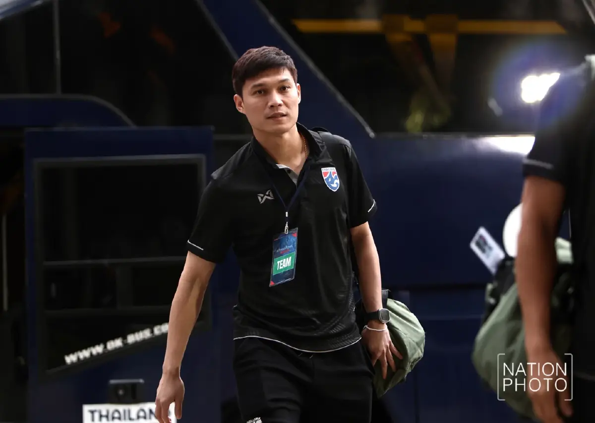 บรรยากาศก่อนศึกคัดเลือกเอเชีย แฟนบอลแห่เชียร์ ไทย พบ สิงคโปร์