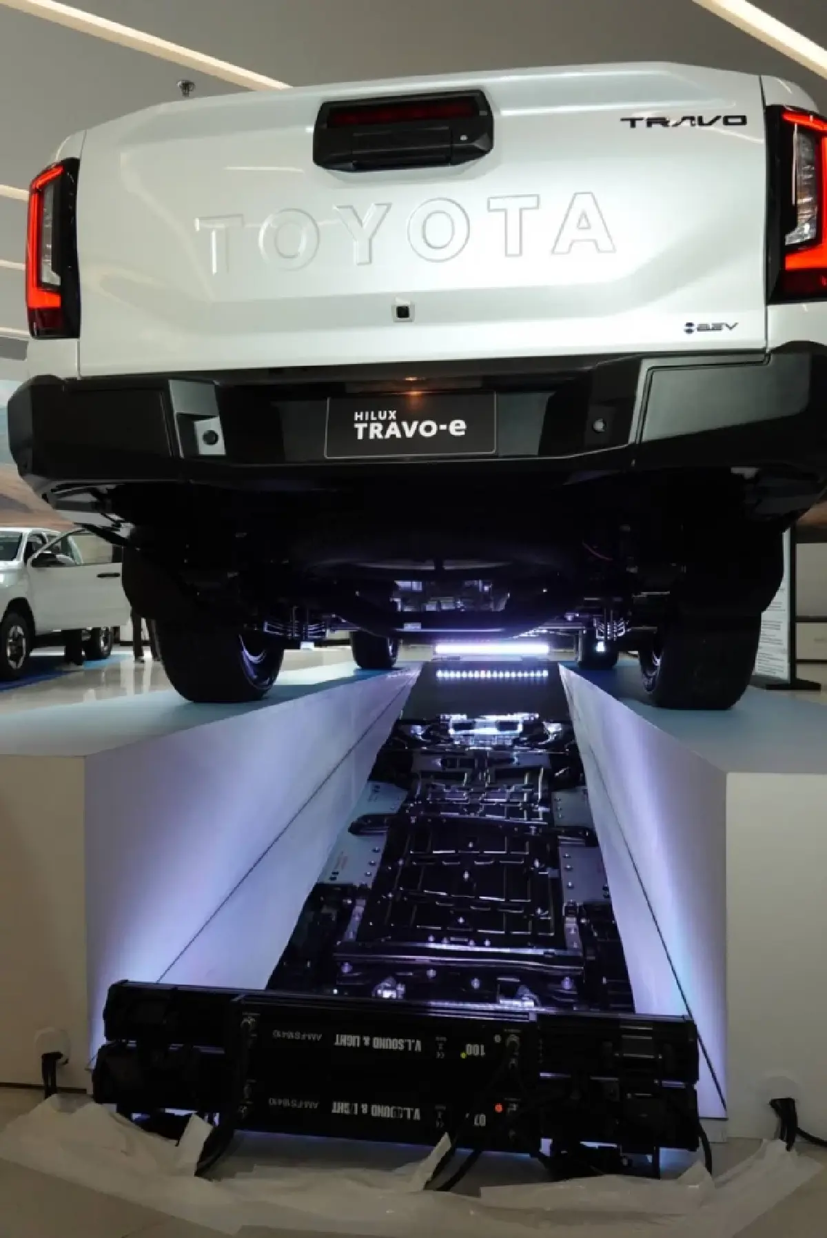 มาแล้ว ปิกอัพ อีวี โตโยต้า ‘HILUX TRAVO-e’ พร้อมส่งมอบธันวาคม