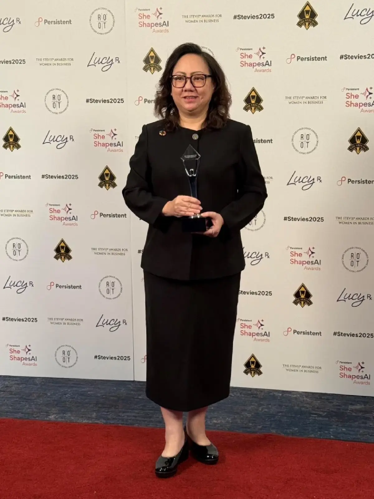AIS คว้ารางวัลระดับโลก Female Thought Leader of the Year จากเวที The Stevie Awards 2025