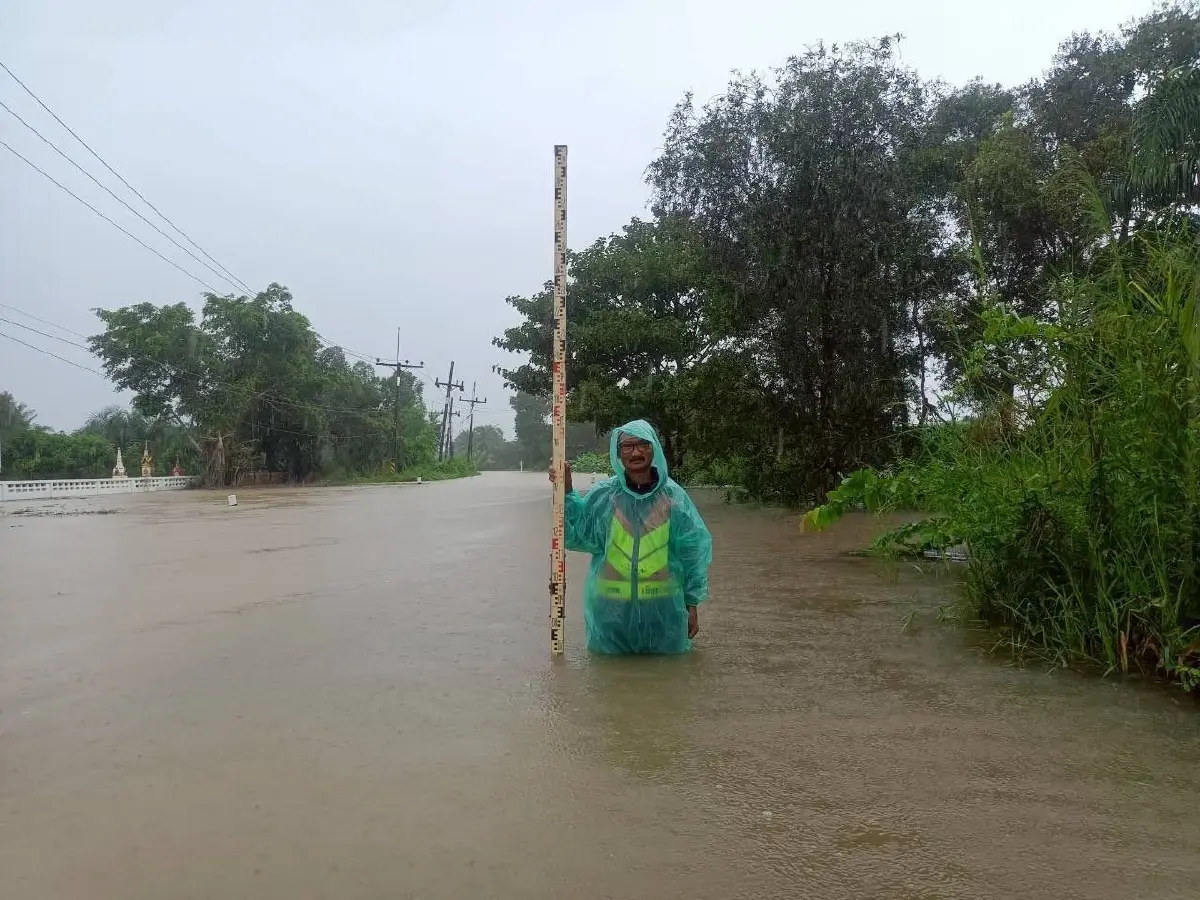 กรมทางหลวงชนบท เตือน 'น้ำท่วมภาคใต้' ถนนผ่านไม่ได้ 14 สายทาง