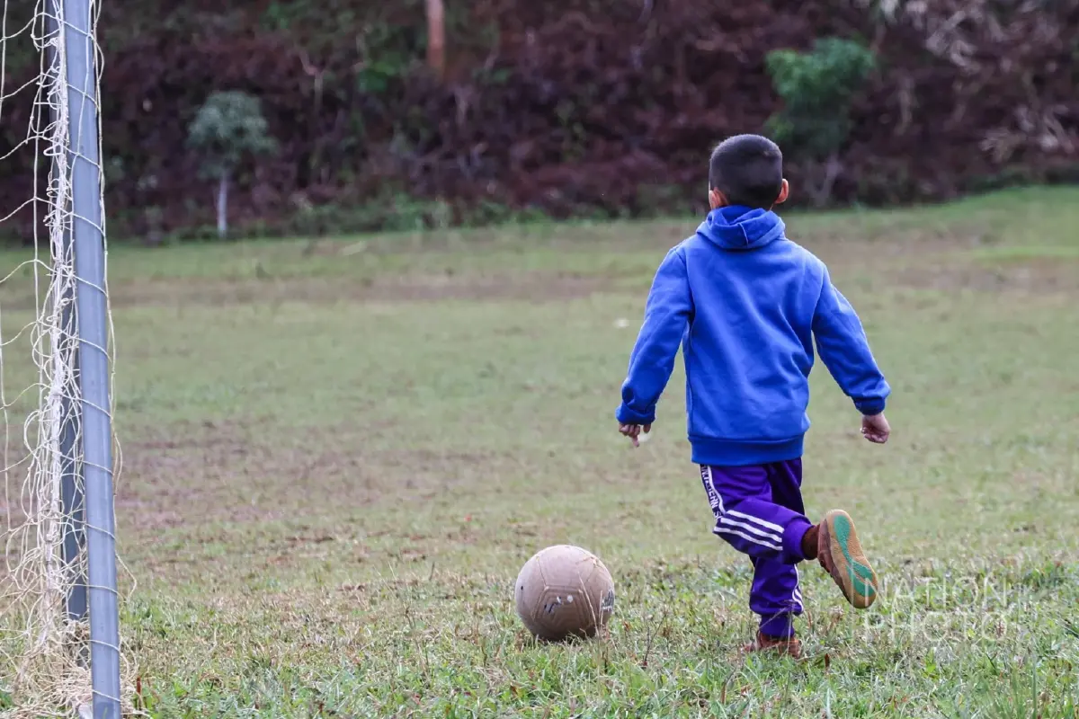น่านหนาวมาก อุณหภูมิ 15°C เด็กๆ บ้านสันเจริญ แห่ใส่เสื้อกันหนาว