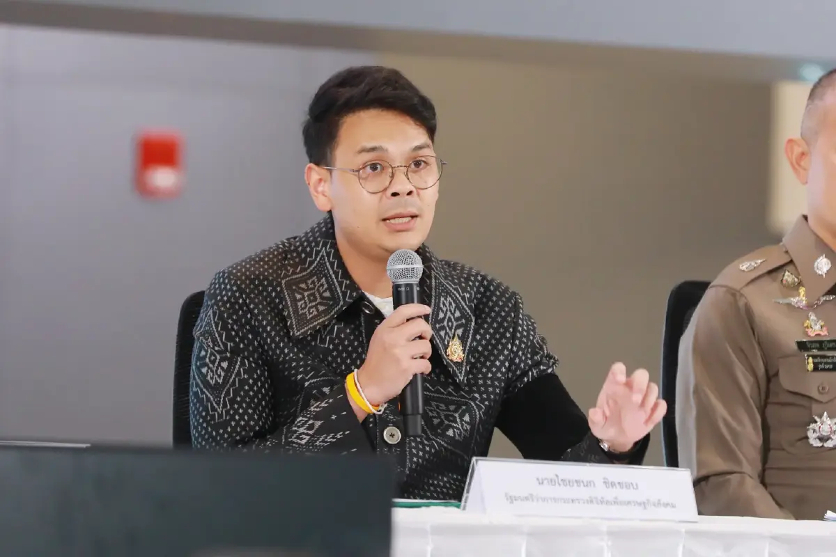 จับตา 20 พ.ย.นี้ 'ไชยชนก' หึ่มนัดผู้แทน Facebook เอาจริงปราบสแกมเมอร์-บล็อกยิงโฆษณา