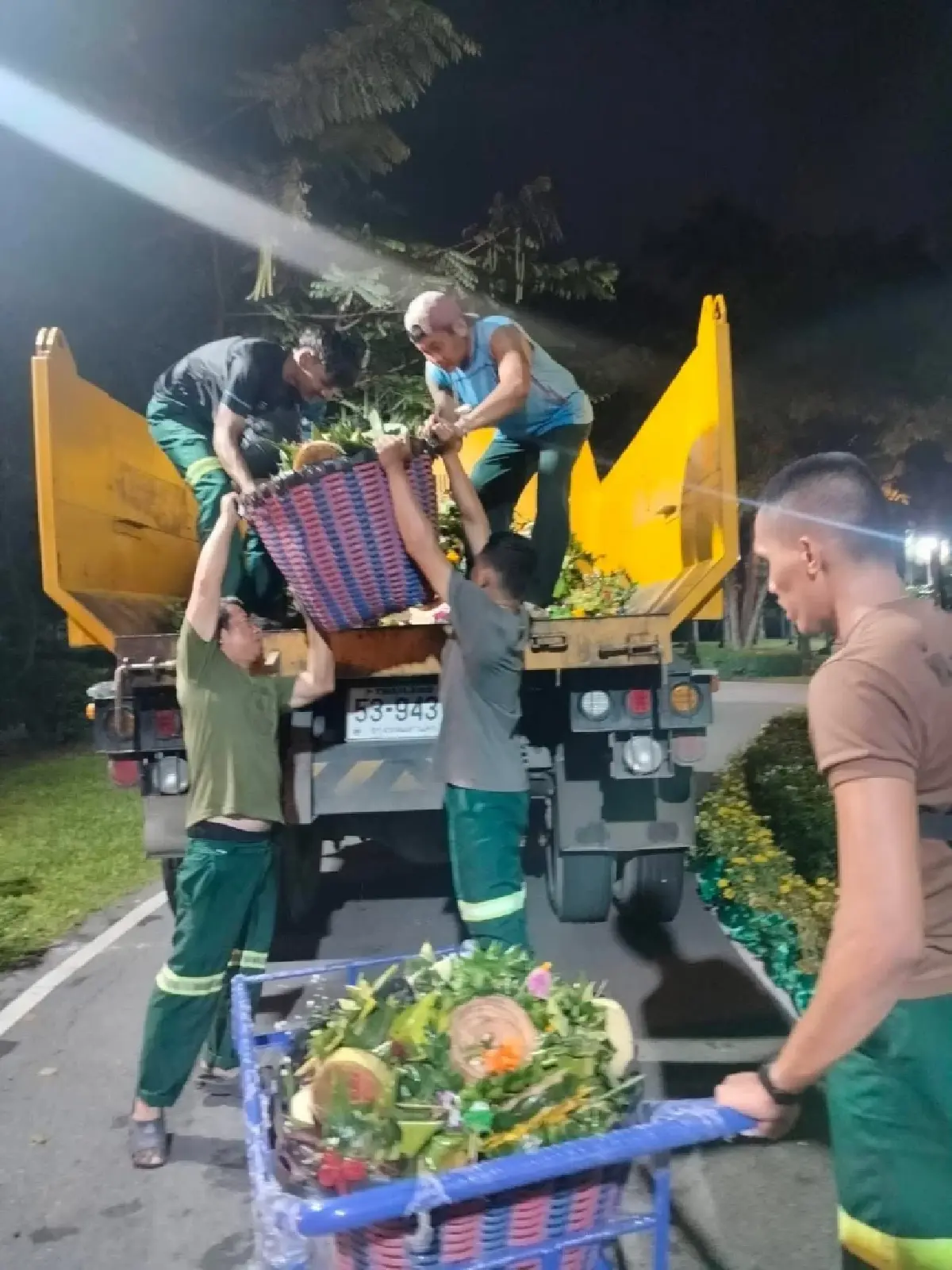 สถิติเก็บกระทง 2568 ลดลง 24% คนกรุงเทพ ใช้วัสดุธรรมชาติทำกระทงลอย