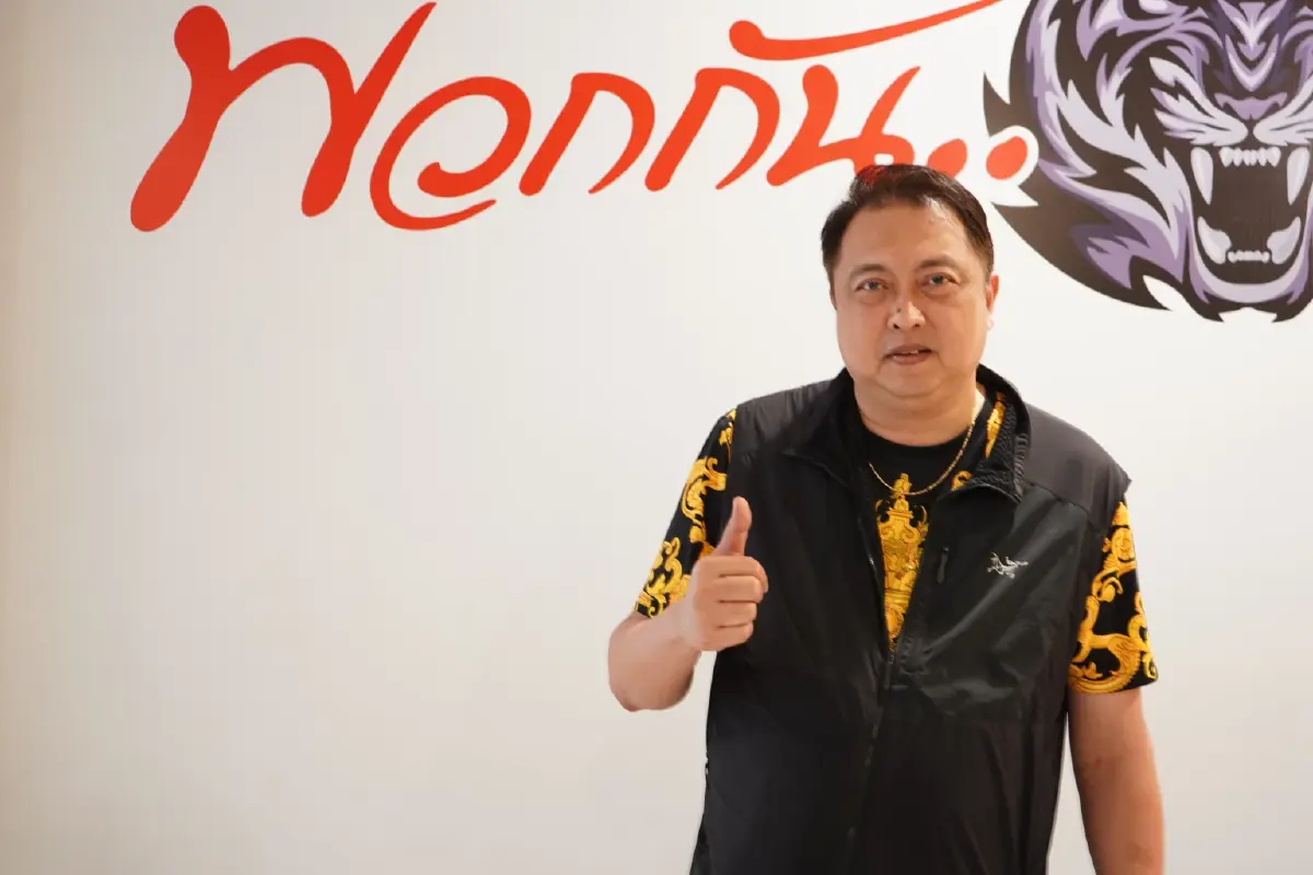 ชักธงสงบศึก 2 บ้าน ‘มังกรเฮ้ง’ สุชาติ ชมกลิ่น 'ภูมิใจชล'