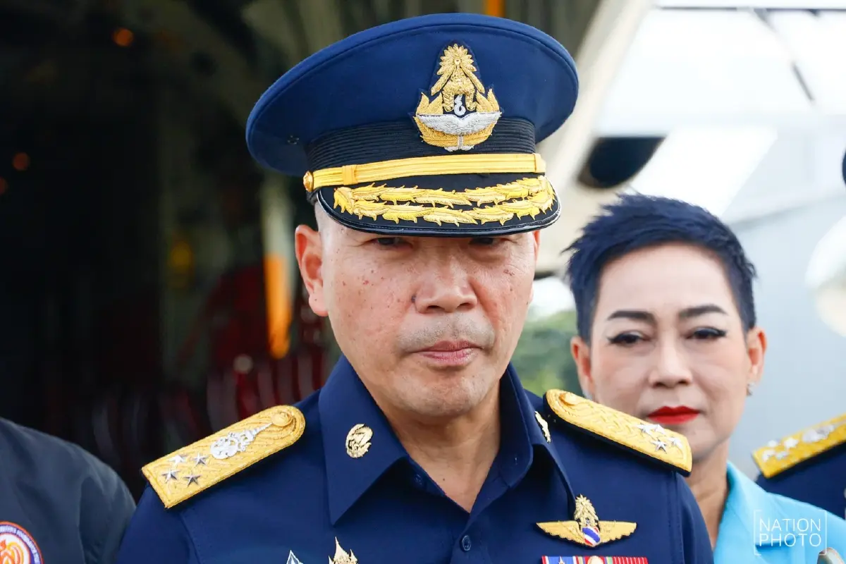 ทอ. รับมอบสิ่งของ มูลนิธิอาสาเพื่อนพึ่ง (ภาฯ) ส่งต่อช่วยน้ำท่วมภาคใต้