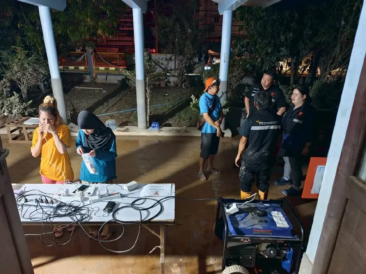 กสทช.สั่ง AIS -TRUE ไม่คิดค่าบริการ ดึง 'ไทยคม' ยิงไวไฟเปิดสัญญาณเน็ตผ่านดาวเทียม