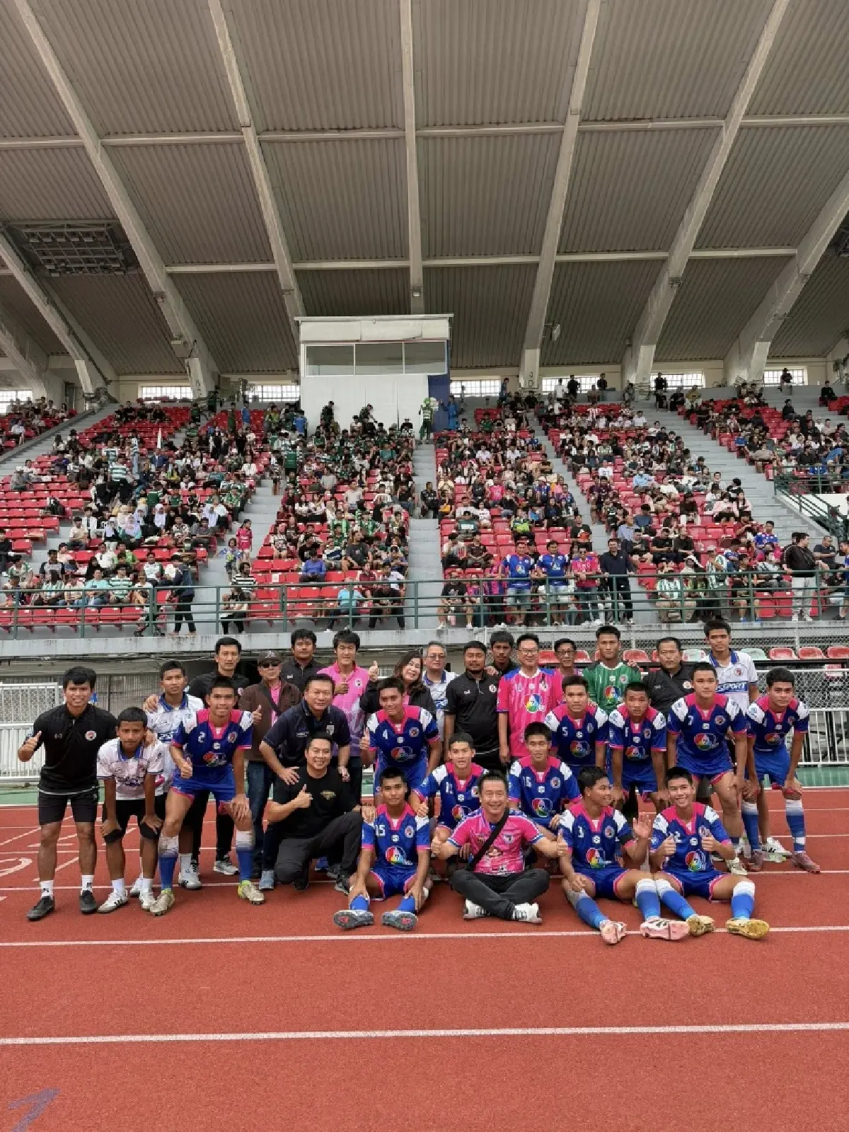 ชมถ่ายทอดสดฟุตบอล “มนต์ทองวิทยา พบ อบจ.ชัยนาท” ถ่ายทอดสดฟุตบอลชิงแชมป์กีฬา 7 สี