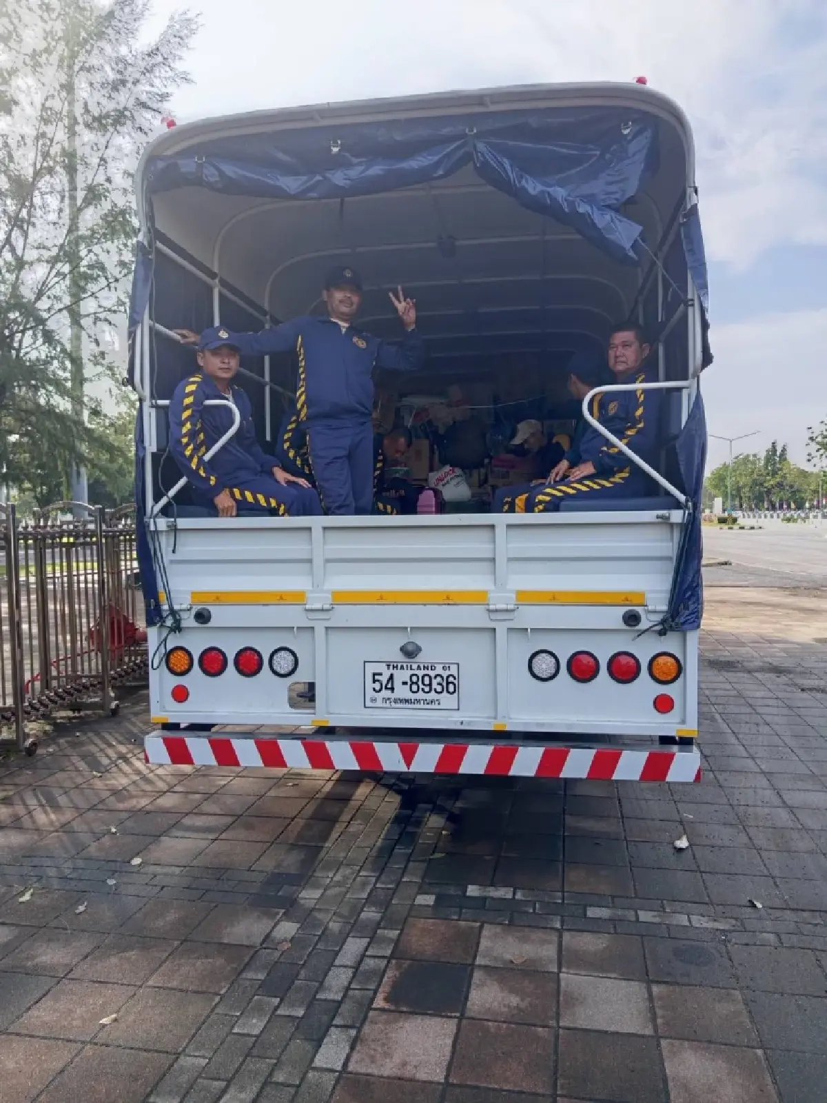 อัปเดต ระดมพล อส. ทั่วประเทศ ช่วยเหลือฟื้นฟูหาดใหญ่น้ำท่วม