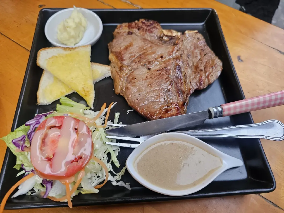 ‘ข้าวหมกอาหรับคว่ำหม้อ’ อร่อย ไร้เทียมทานใน ‘ย่านพัฒนาการ 40’