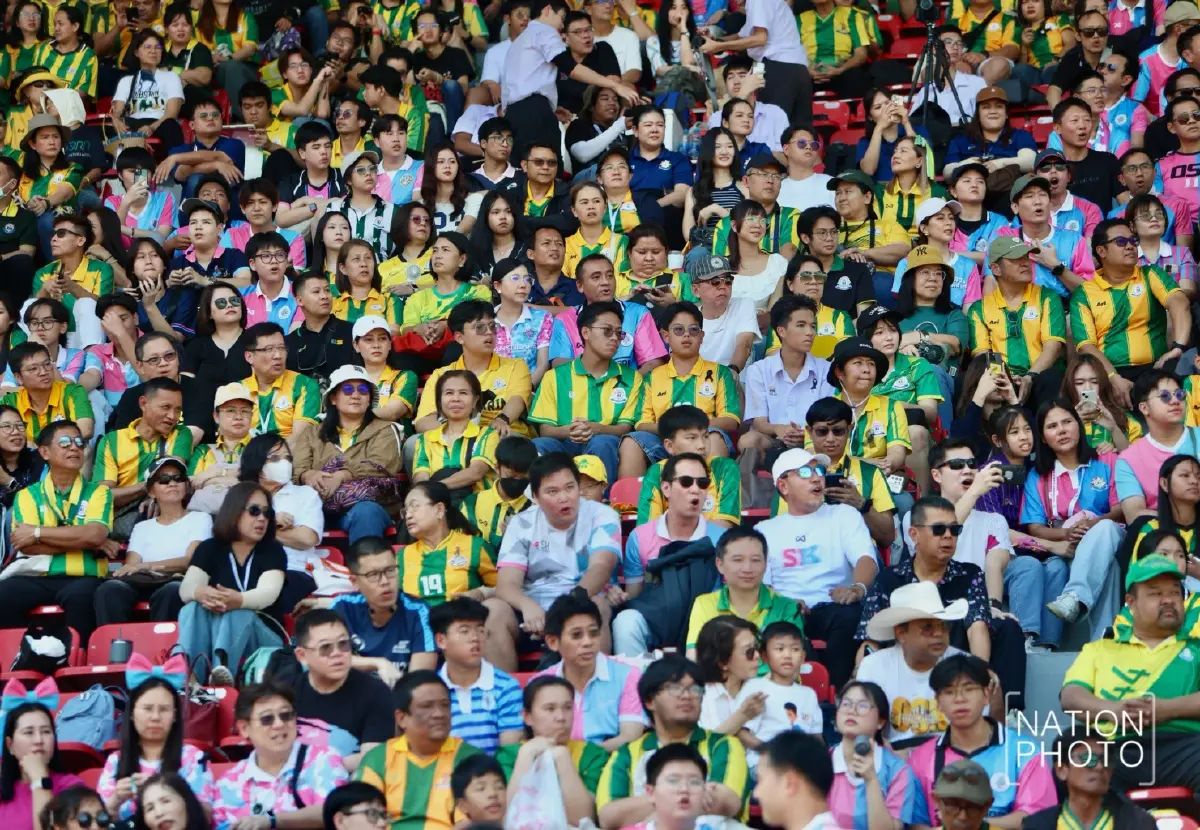 คึกคัก! พิธีเปิดการแข่งขัน ฟุตบอลจตุรมิตรสามัคคี ครั้งที่ 31 ณ สนามศุภชลาศัย
