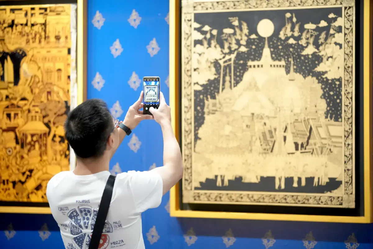 BMN เชิญชวนชื่นชมนิทรรศการ สืบสายลายรัก ณ Metro Art สถานี MRT พหลโยธิน