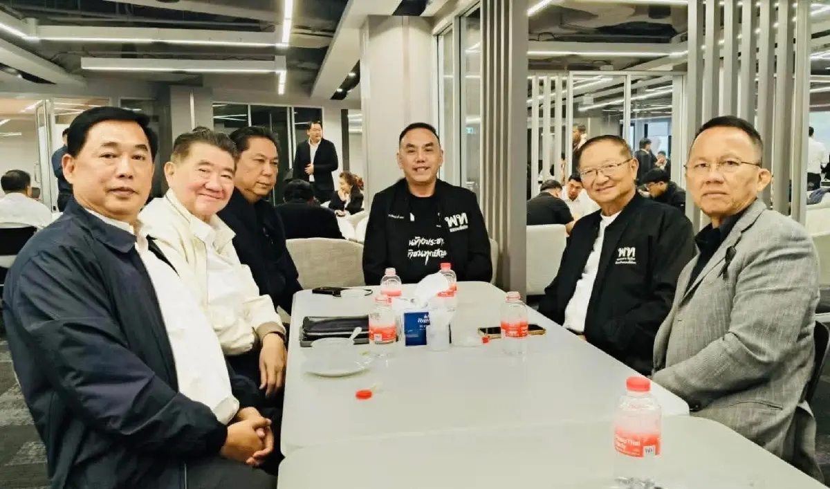 ปลุกผี 'สามมิตร' จับตา 'อนุชา' ผนึก '2 ส.' ปรองดองน้ำเงิน