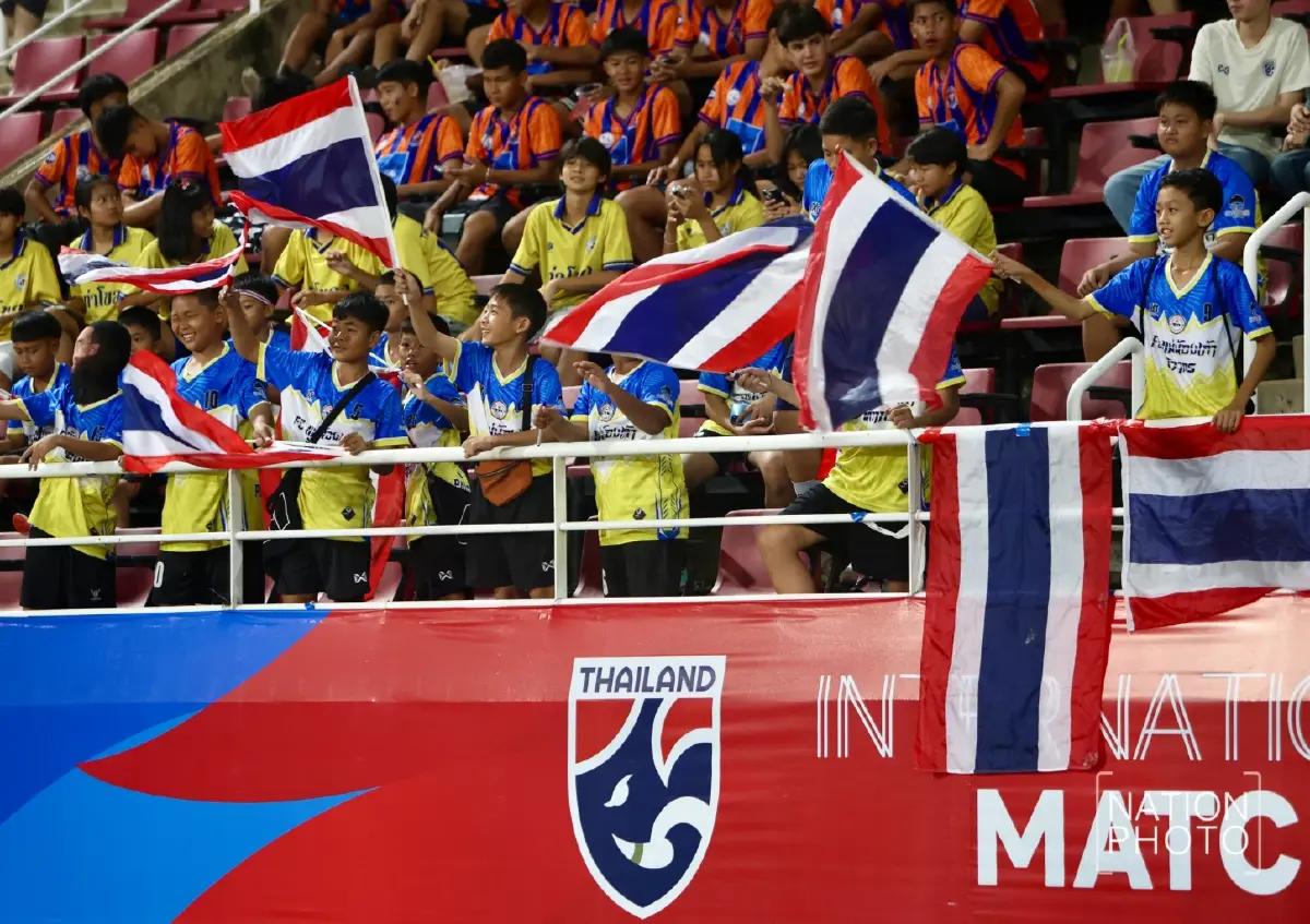 3 แต้มอุ่นเครื่อง! ไทย เฉือนชนะ สิงคโปร์ 3-2 ศึกคัดเลือก เอเชียน คัพ