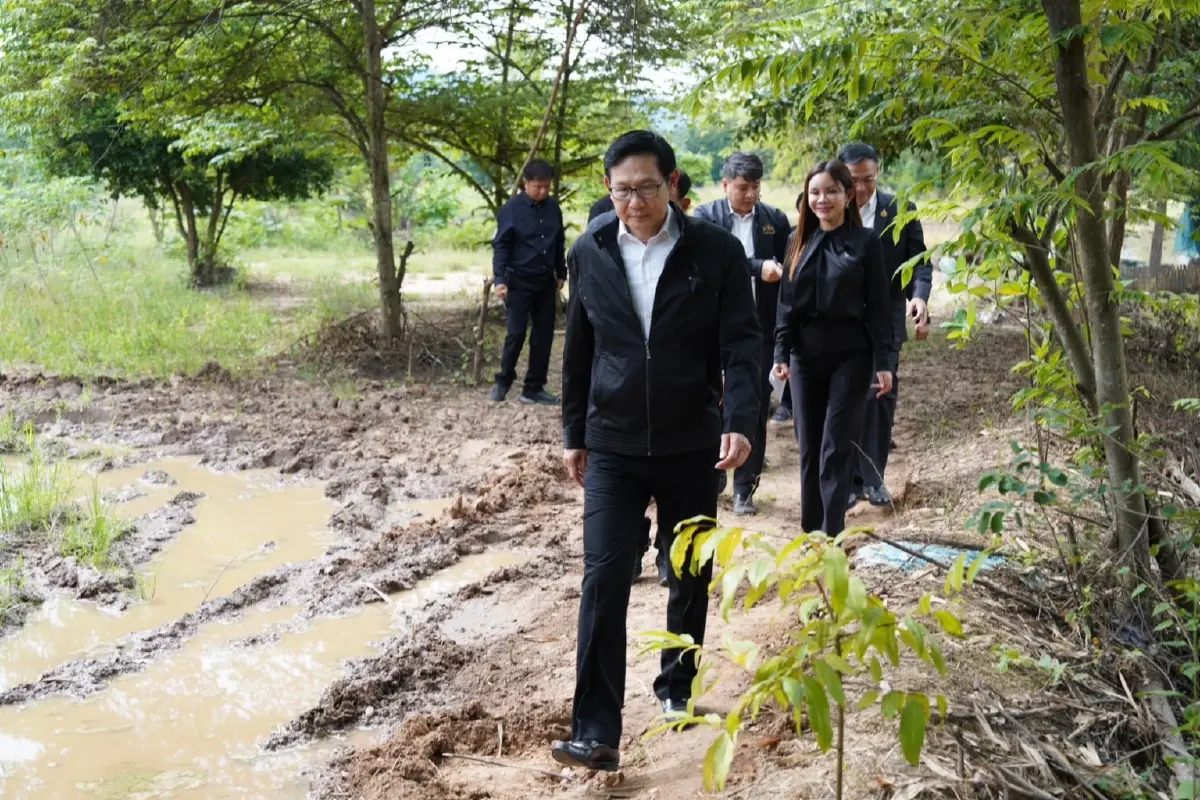 'อรรถพล' ลุย 'โซลาร์สูบน้ำ' สร้างรายได้ให้ชุมชน 2.5 ล้าน/ปี