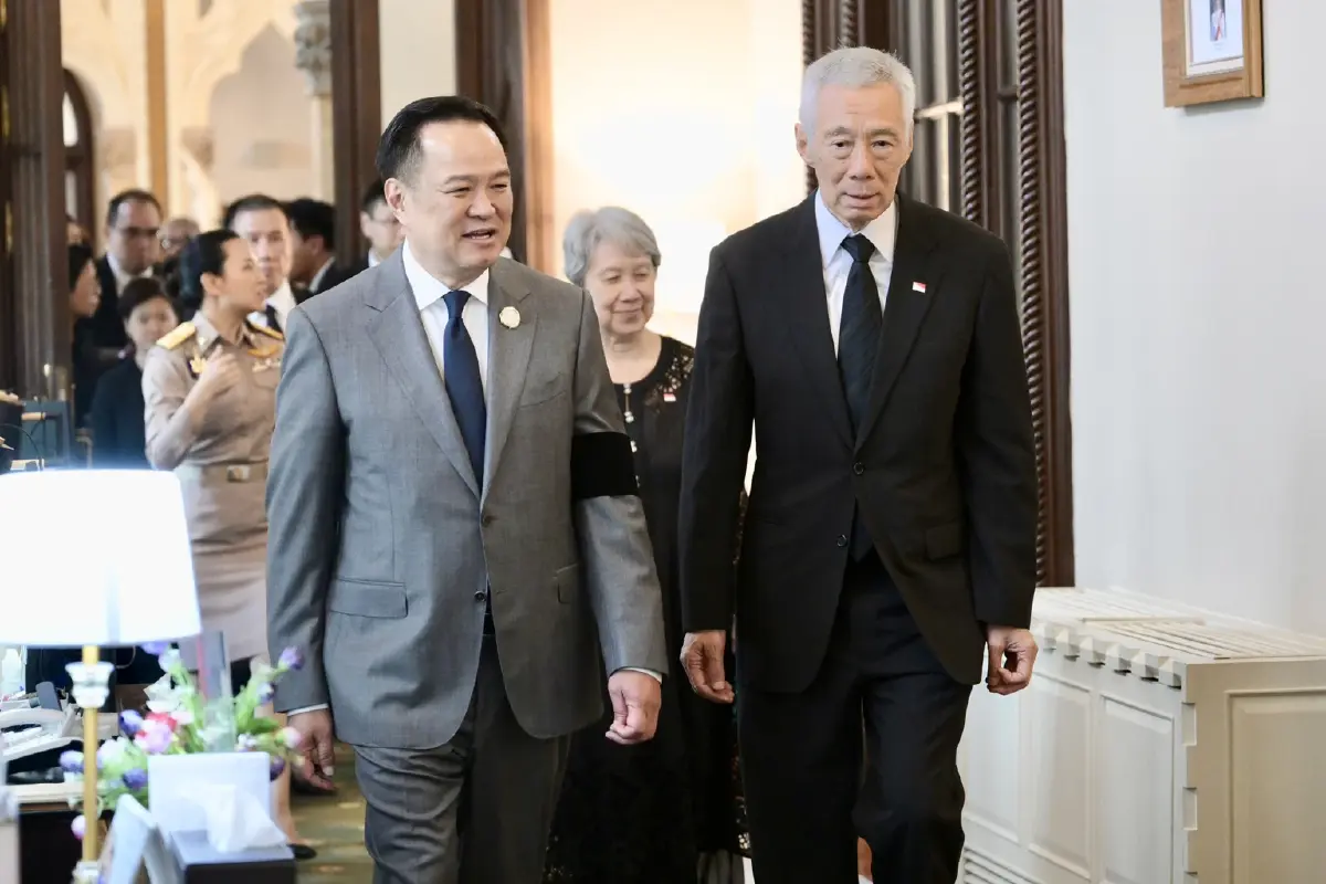 ‘อนุทิน’ เปิดทำเนียบฯ เลี้ยงน้ำชา ‘ลี เซียนลุง‘ อดีตนายกฯ สิงคโปร์