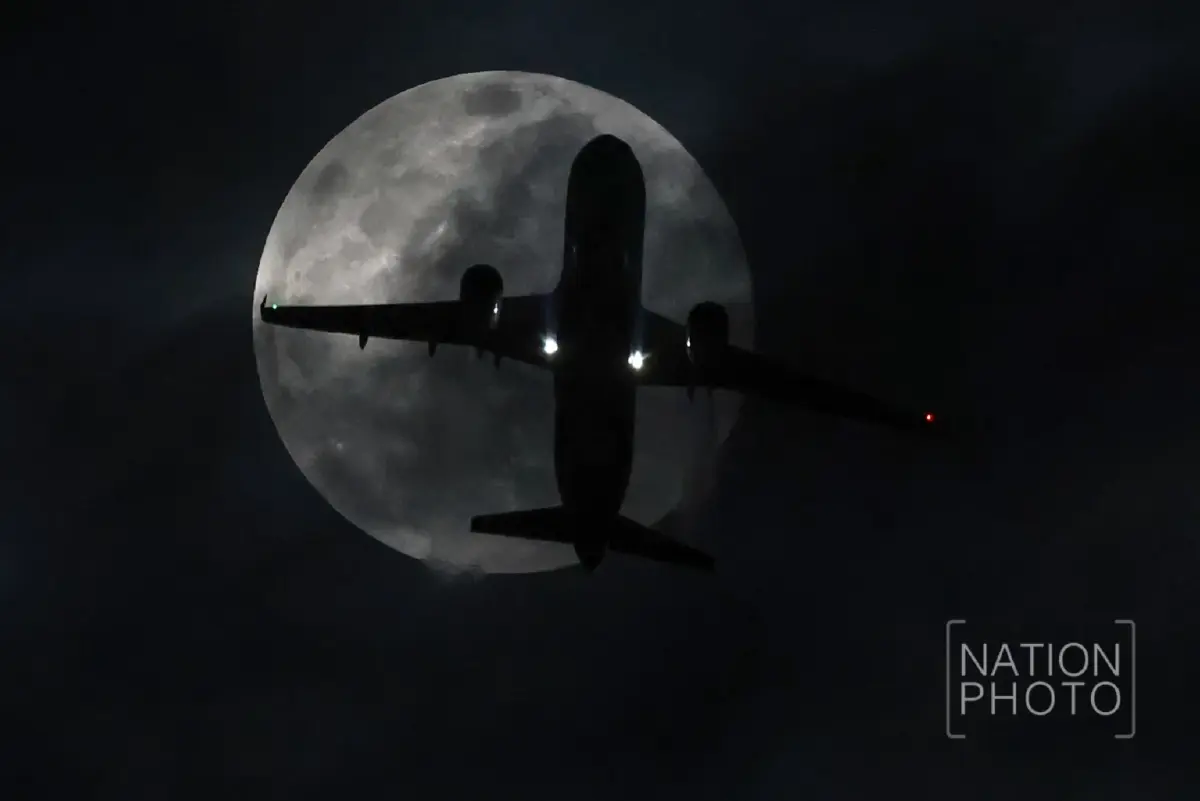 ชวนชม \'ซูเปอร์ฟูลมูน\' คืนลอยกระทง ปรากฏการณ์ เหนือท้องฟ้ากรุงเทพฯ