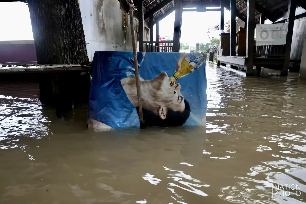 น้ำเจ้าพระยาสูงต่อเนื่อง พื้นที่เกาะเกร็ดยังท่วมขัง บางจุดสูง 40 ซม.