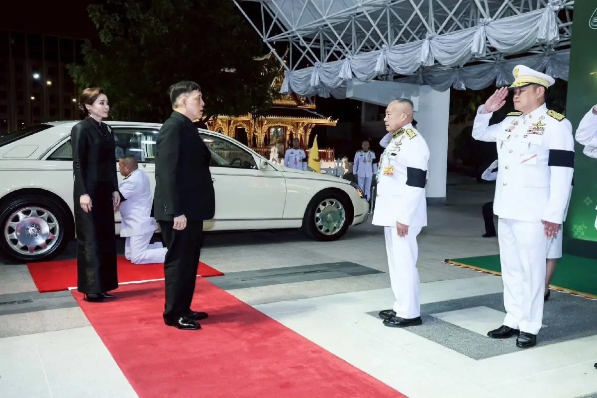 ในหลวง-พระราชินี ทอดพระเนตร การแสดงโขนเรื่อง รามเกียรติ์ ตอน 'สัตยาพาลี' รอบปฐมทัศน์