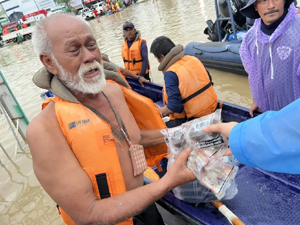 เมื่ออุทกภัยภาคใต้รุนแรง ชาวซีพีเอฟระดมสรรพกำลังฝ่าน้ำช่วยพี่น้องชาวใต้