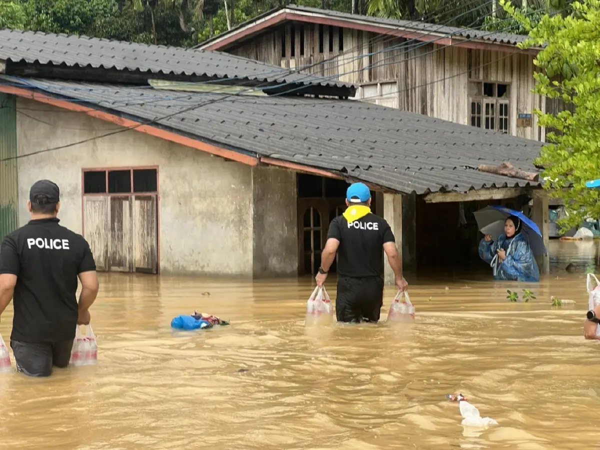 น้ำท่วมยะลา น้ำลดไม่ทันไร 'ฝนถล่มซ้ำ' มวลน้ำจ่อพื้นที่เศรษฐกิจ
