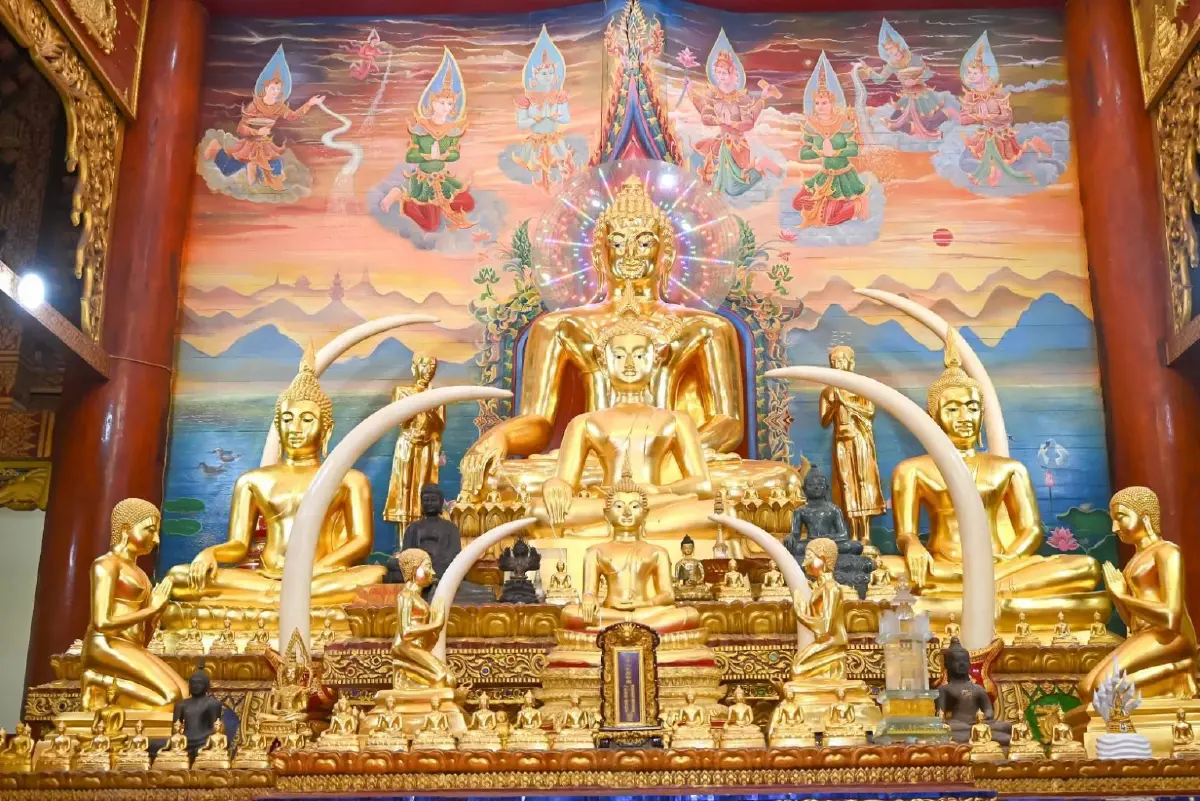 กต.เชิญผ้าพระกฐินพระราชทานทอดถวายวัดป่าเชต์สิบสองปันนา