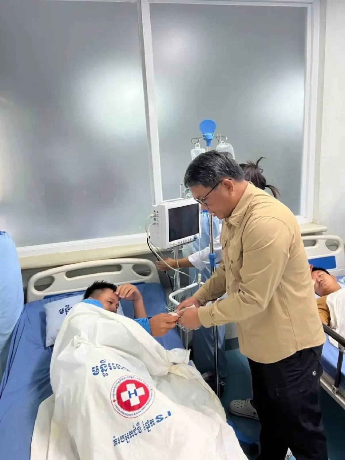 ทบ. จับพิรุธ 4 ข้อ กัมพูชา อ้างไทยยิงพลเรือนดับ แต่รีบเผา โดยไม่ชันสูตร