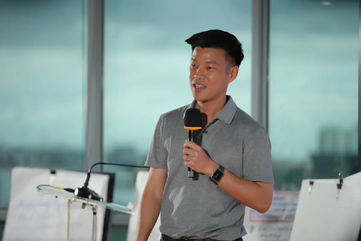 'เท้ง' ถามนายกฯตีเช็คเปล่า จงใจเกียร์ว่าง ปราบสแกมเมอร์หรือไม่