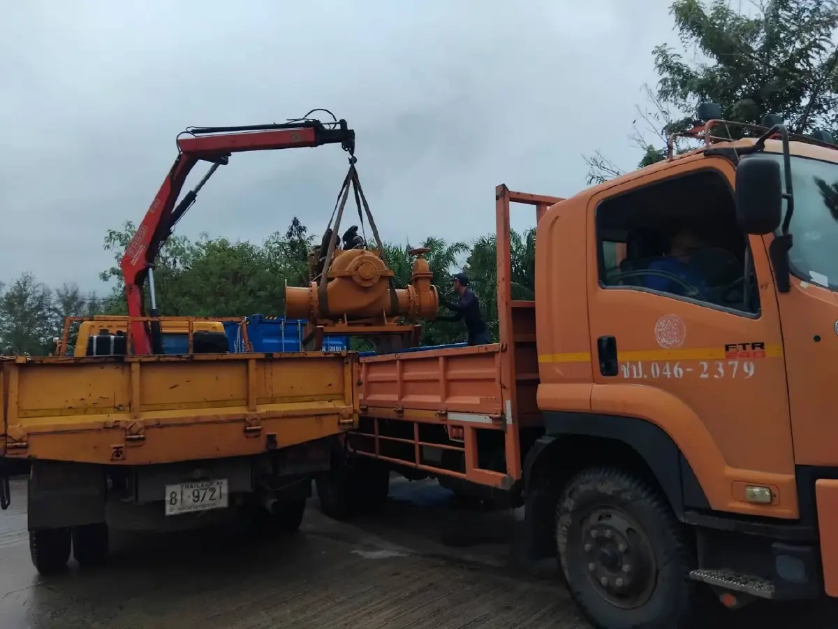 กรมชลฯ เฝ้าระวังฝนใต้เข้ม ระดมเจ้าหน้าที่–เครื่องจักร พร้อมรับมือสถานการณ์