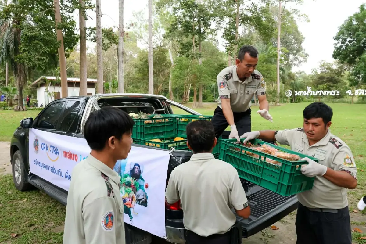 ‘ซีพี แอ็กซ์ตร้า’ เดินหน้ามอบ ‘อาหารส่วนเกิน’ ให้กรมอุทยานฯ ดูแลสัตว์ป่าทั่วประเทศ