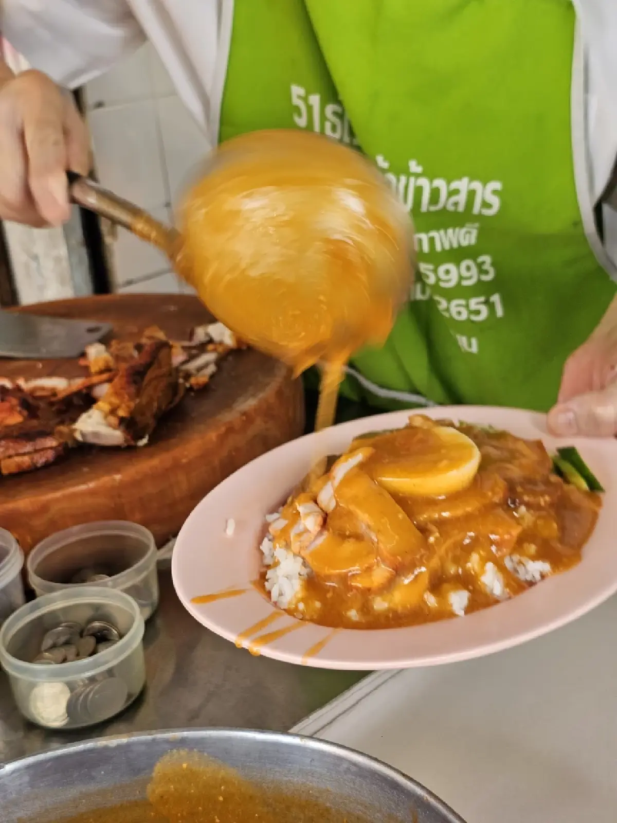 ‘ข้าวหมูแดงเวิ้งนครเขษม’ อร่อย ที่ ‘ซอยกำนันแม้น’ ขายมา 58 ปี