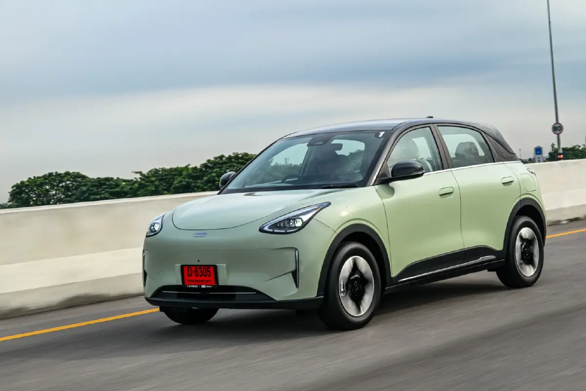 Geely EX 2 ช่วงล่างแน่น ขับสนุก ภายใน ใหญ่กว่าที่คิด กำลังพอตัว