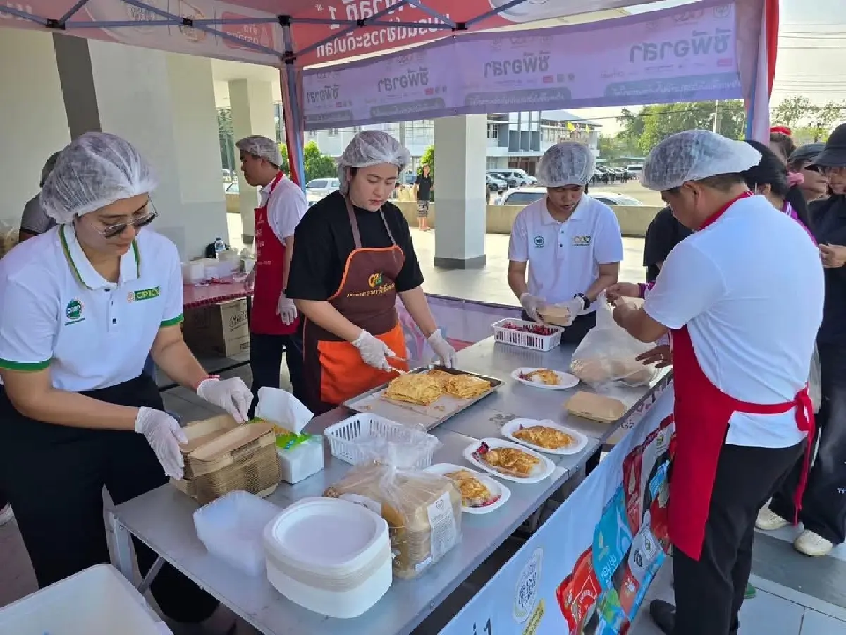 ซีพีอาสา ลุยหนุนโรงครัวกว่า 55 จุด พร้อมกระจายถุงยังชีพช่วยชาวใต้