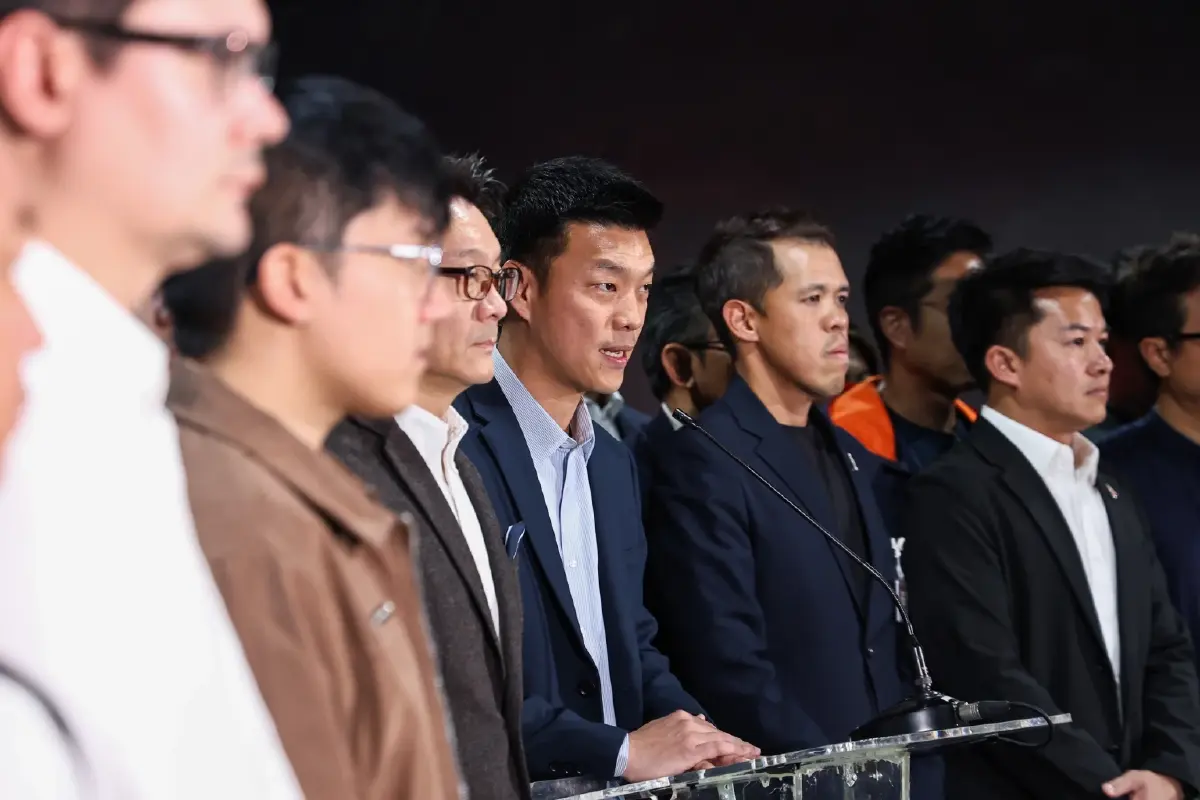 เปิดหน้า 'ช.-ส.' โยงทุนเทา 'พรรคส้ม' พลิกกระแสลบ- ช่วย 'ภท.' ?