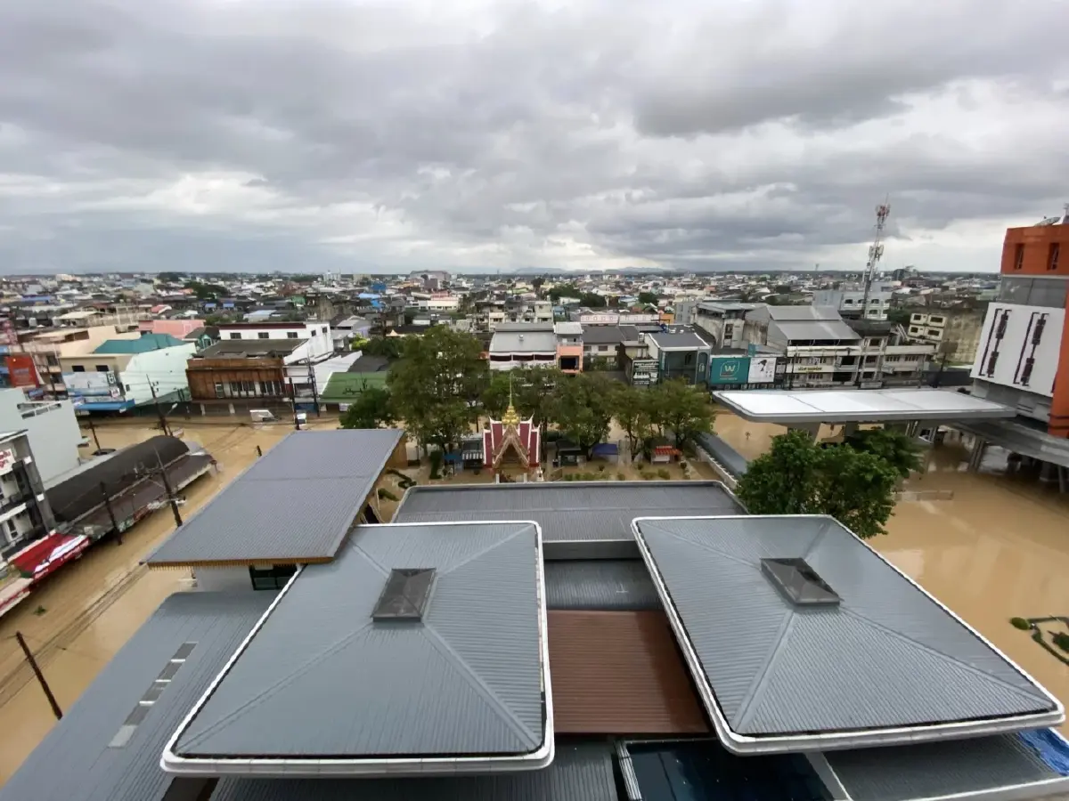 น้ำท่วม รพ.หาดใหญ่ บุคลากรทางการแพทย์เปิดใจ จะดูแลคนไข้อย่างดี