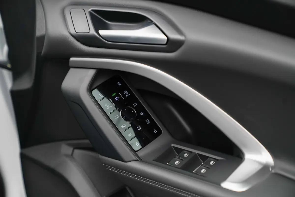 อาวดี้ เปิดตัว ‘Q5 e-hybrid’ ใหม่ ขนทัพรถ10 รุ่น ลุยมอเตอร์ เอ็กซ์โป