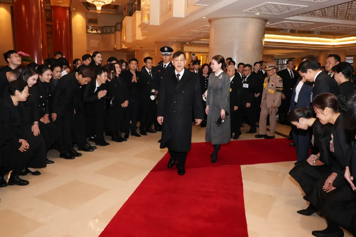 ในหลวง-พระราชินี เสด็จฯเยือนสาธารณรัฐประชาชนจีนอย่างเป็นทางการ