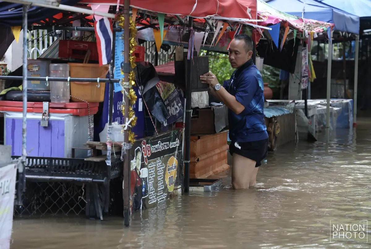 น้ำเจ้าพระยาสูงต่อเนื่อง พื้นที่เกาะเกร็ดยังท่วมขัง บางจุดสูง 40 ซม.