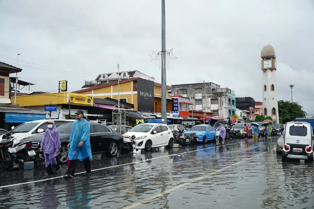 น้ำท่วมยะลา 7 วัน เดือดร้อน 1.2 แสนคน เขื่อนบางลาง งดระบายต่อ 3 วัน