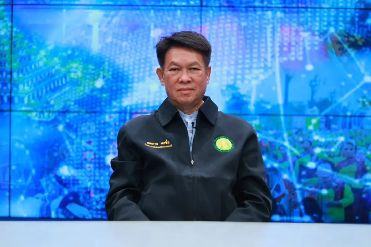 'ธรรมนัส' ลุยฝนช่วยน้ำท่วมหาดใหญ่ ดูการระบายน้ำ สั่งฟื้นฟู รร.หลังน้ำลด