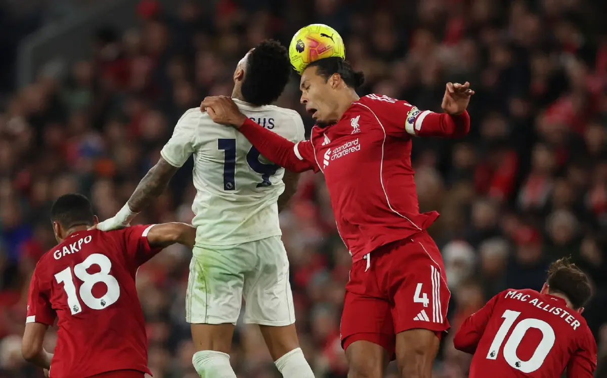 ผลบอล 'แมนยู' แพ้คาบ้าน เอฟเวอร์ตัน 10 คน ตารางคะแนนพรีเมียร์ลีกล่าสุด